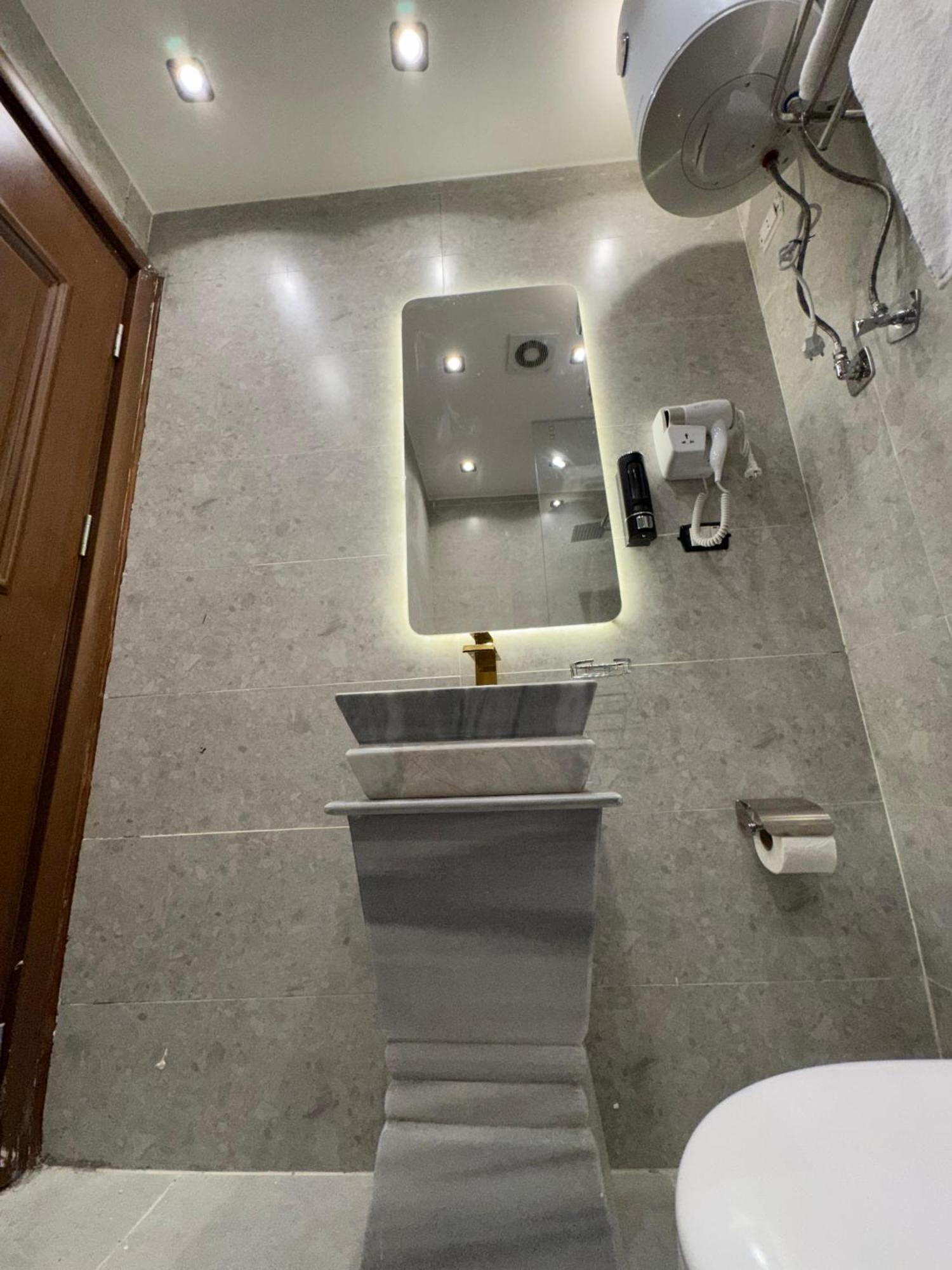 New White Pyramids Inn Ghatati Екстер'єр фото