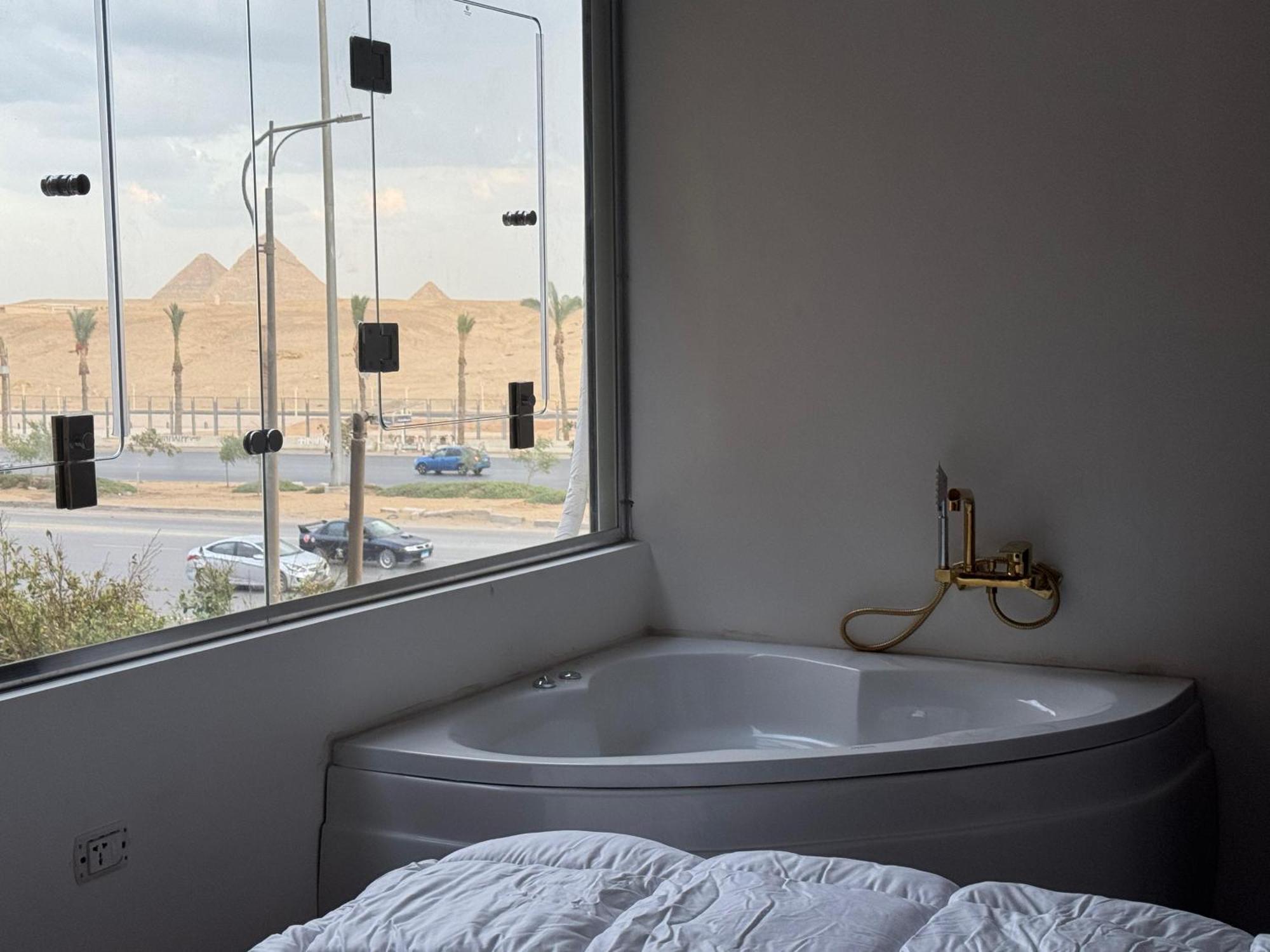 New White Pyramids Inn Ghatati Екстер'єр фото
