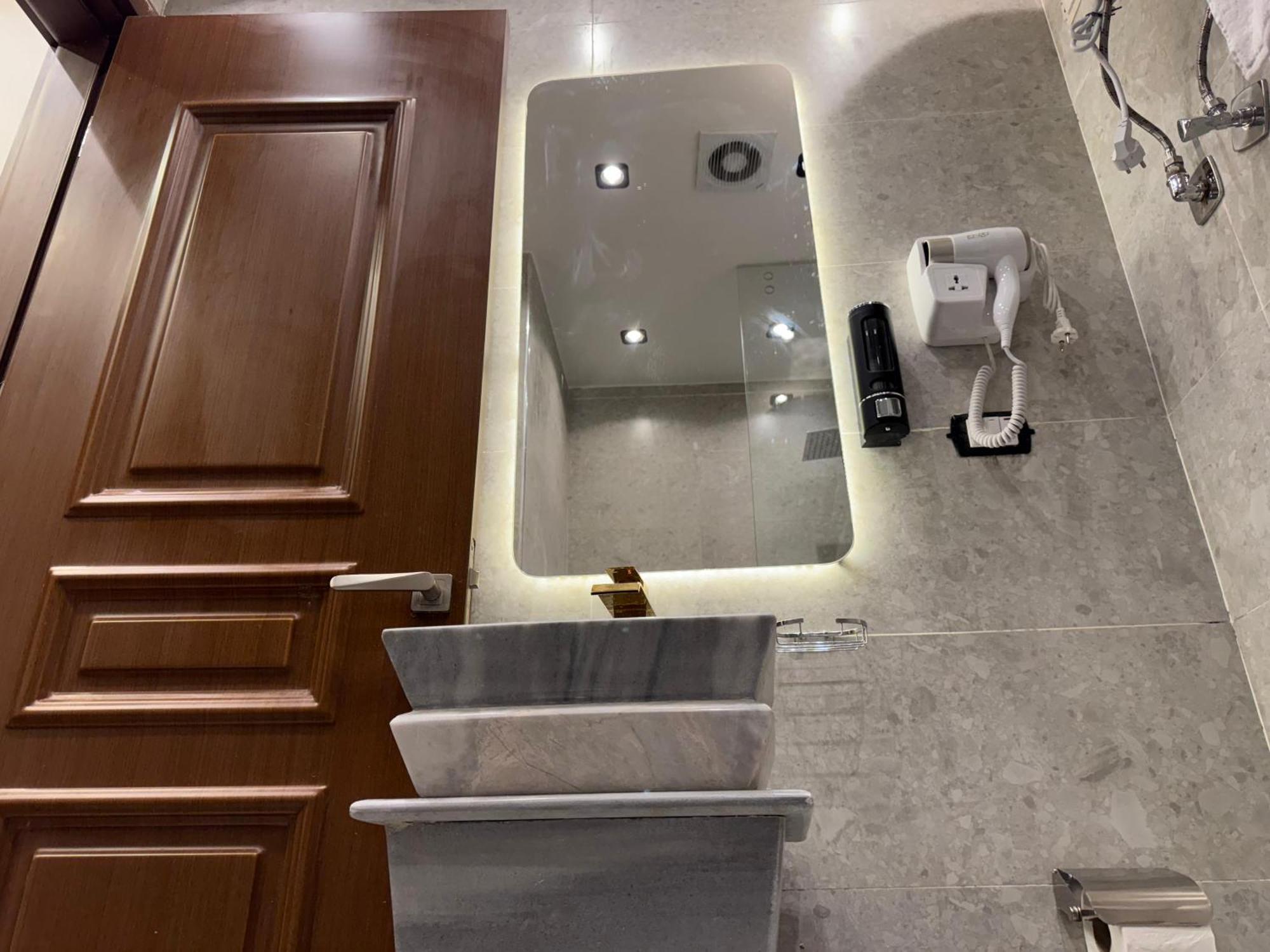 New White Pyramids Inn Ghatati Екстер'єр фото