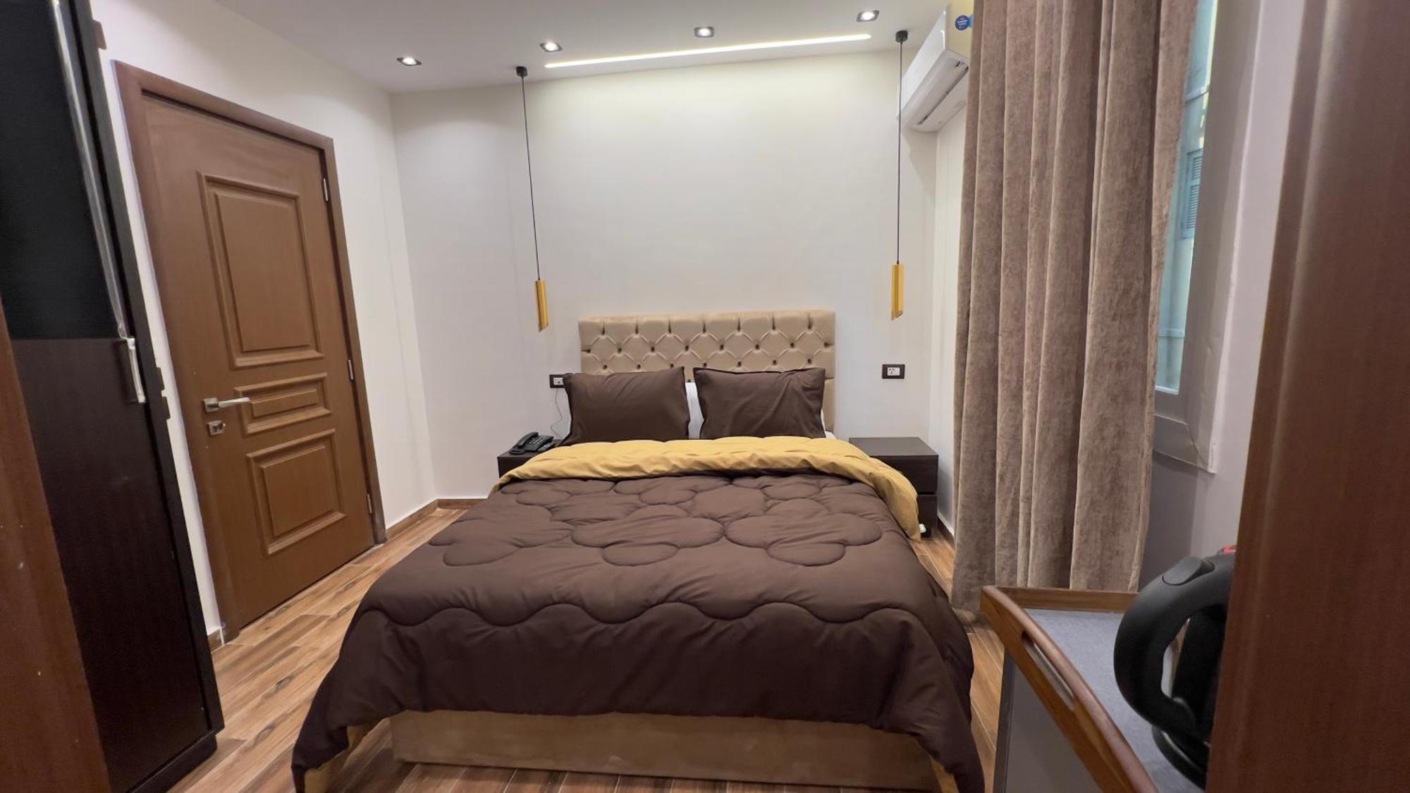 New White Pyramids Inn Ghatati Екстер'єр фото